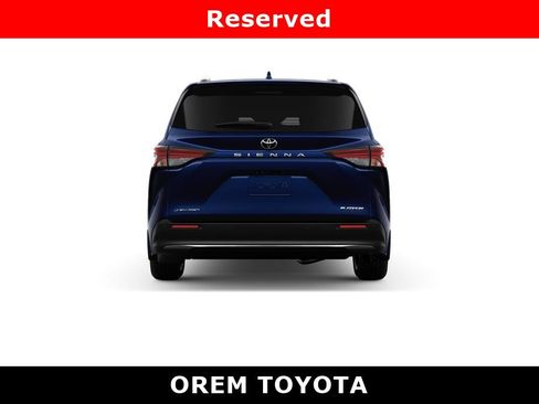 New 2026 Toyota Sienna Platinum image 8