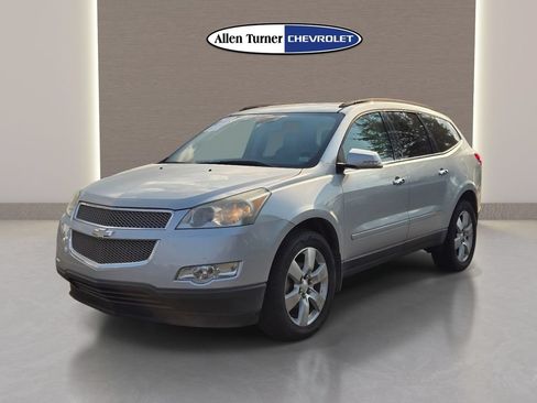 Used 2012 Chevrolet Traverse LTZ FWD image 4