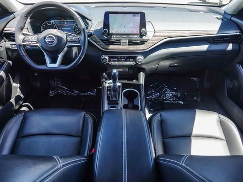 Used 2021 Nissan Altima 2.5 Platinum AWD/4WD image 11