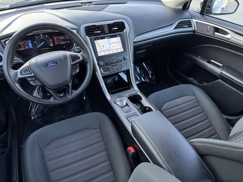 Certified 2019 Ford Fusion SE image 6