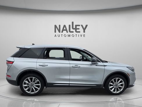 Used 2022 Lincoln Corsair FWD w/ Premium Package image 6