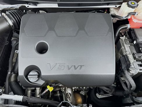Used 2023 Buick Enclave Essence w/ Experience Buick Package FWD image 67