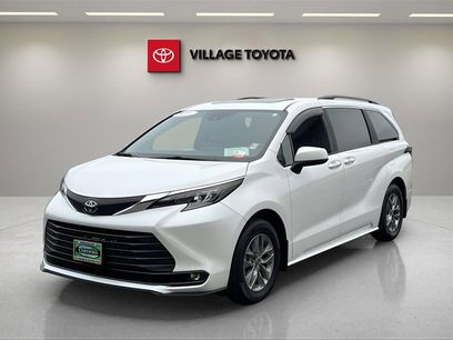 Certified 2025 Toyota Sienna XLE
