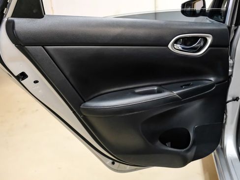 Used 2015 Nissan Sentra SL w/ SL Premium Package FWD image 37