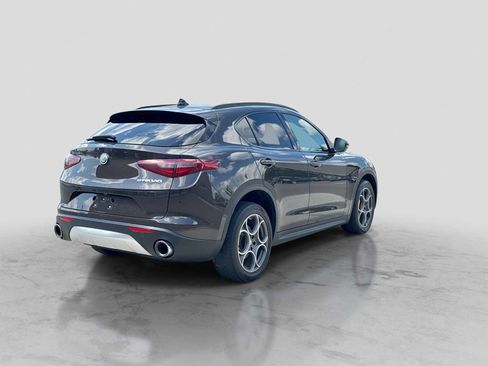 Used 2018 Alfa Romeo Stelvio Sport w/ Quick Order Package 22J Sport AWD/4WD image 6