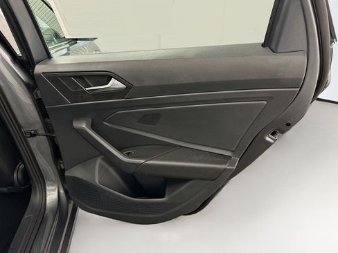 Used 2024 Volkswagen Jetta SE image 30