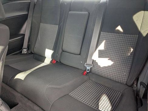 Used 2016 Dodge Challenger SXT image 17