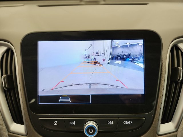 Used 2025 Chevrolet Malibu LT FWD image 16