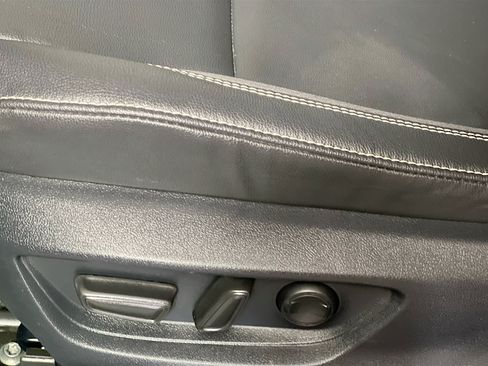 Used 2026 Toyota Camry SE FWD image 15