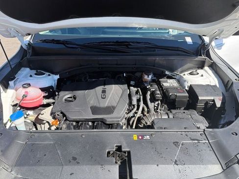 Used 2024 Kia Sorento S image 15