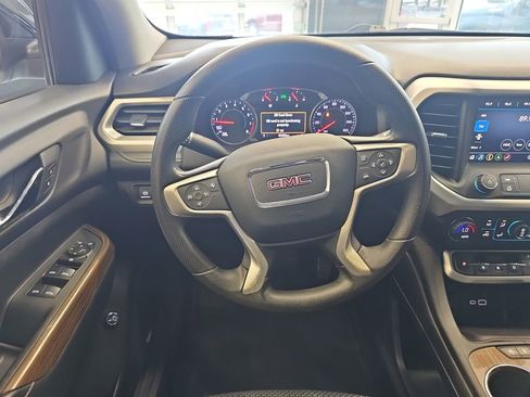 Used 2021 GMC Acadia SLE w/ Driver Convenience Package image 18
