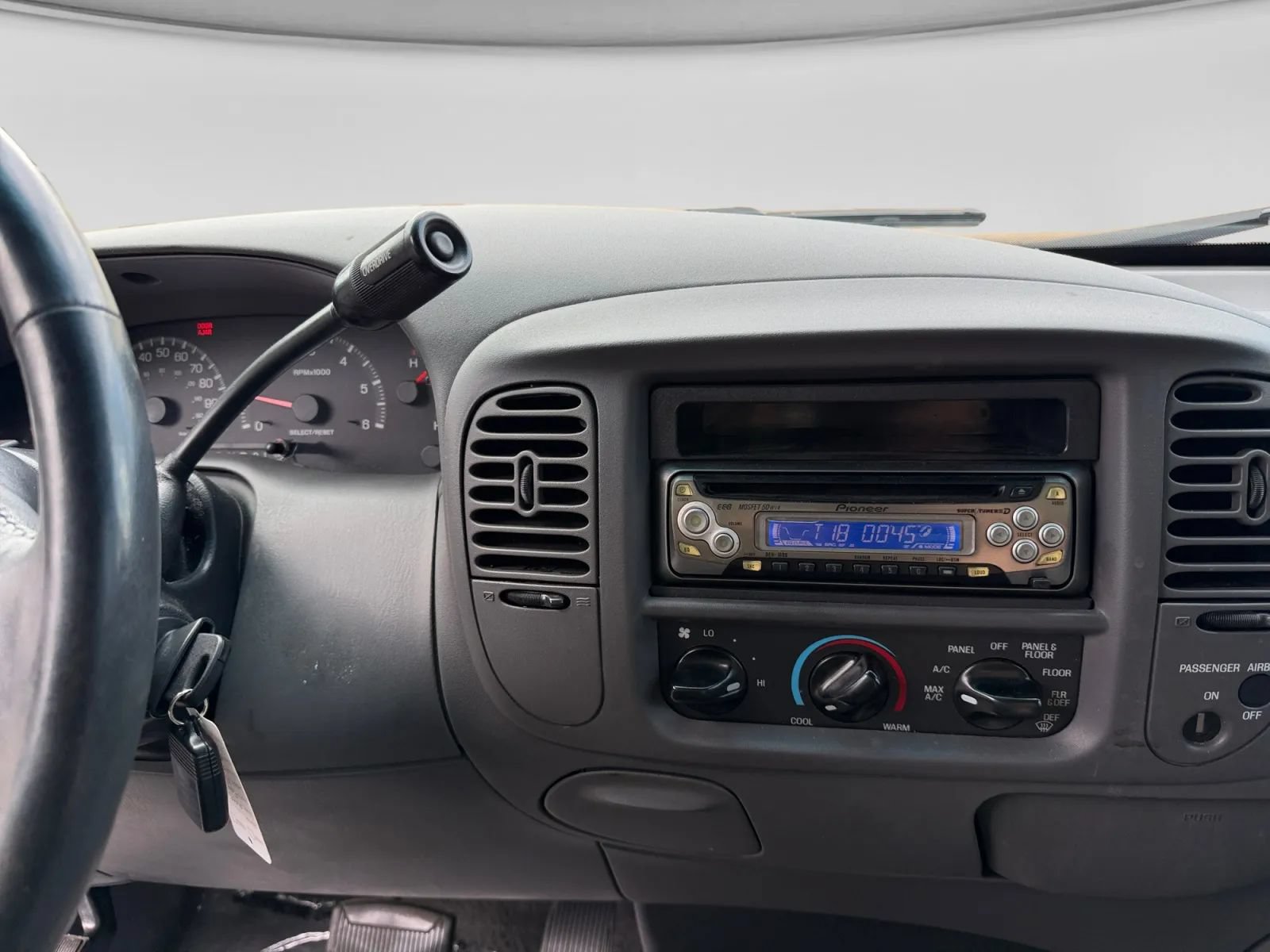 Used 2000 Ford F150 2WD Regular Cab image 12