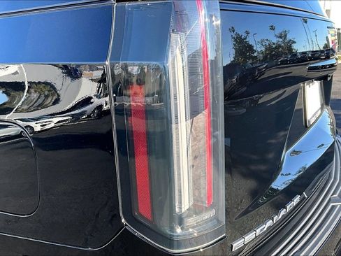 Used 2025 Cadillac Escalade V image 26