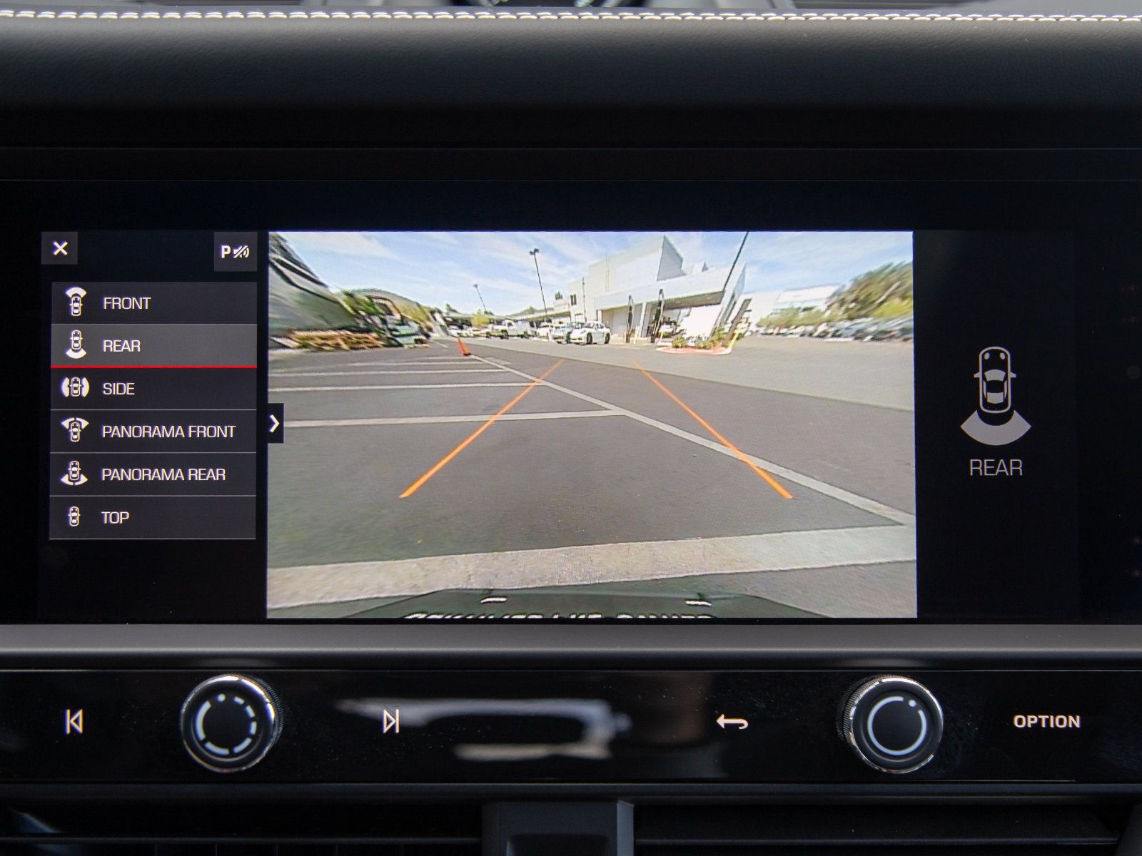 Certified 2026 Porsche Macan AWD/4WD image 12
