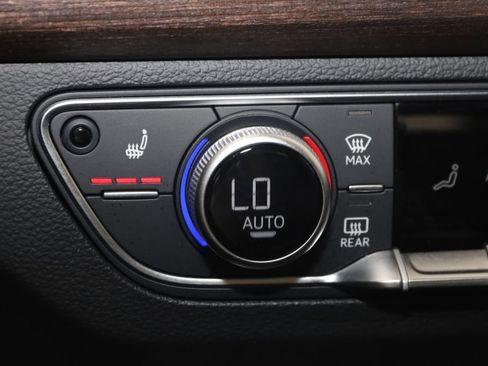 Used 2022 Audi Q5 2.0T Premium AWD/4WD image 8