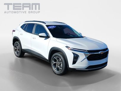 New 2026 Chevrolet Trax LT w/ Driver Confidence Package