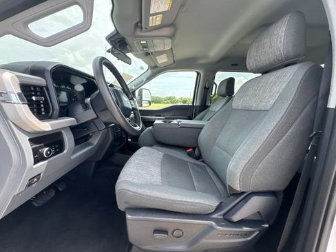 Used 2026 Ford F350 XLT AWD/4WD image 2