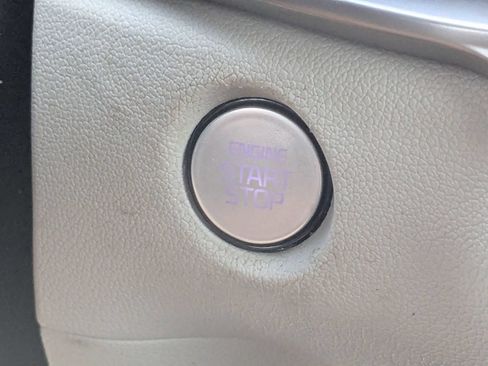 Used 2024 Kia Sorento S w/ Panoramic Sunroof Package FWD image 27