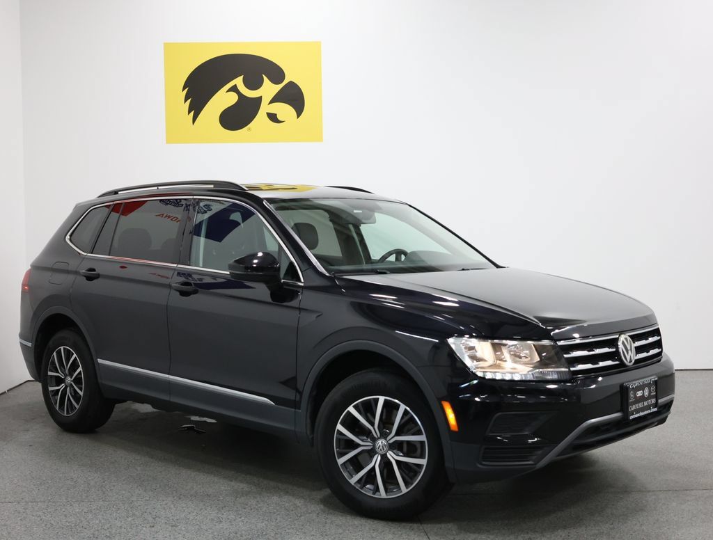 Used 2020 Volkswagen Tiguan SE AWD/4WD image 2