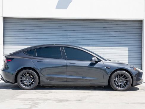 Used 2025 Tesla Model 3 Long Range RWD image 4