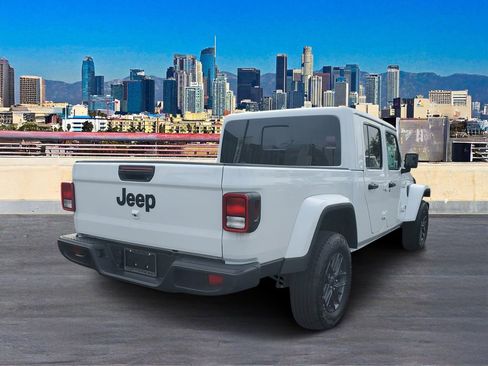 New 2026 Jeep Gladiator Sport image 4