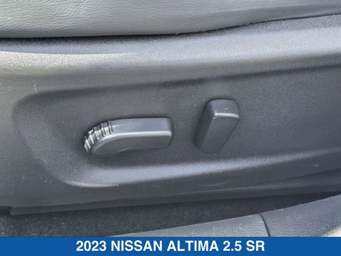 Used 2023 Nissan Altima 2.5 SR FWD image 27
