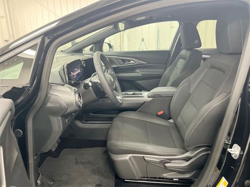 New 2026 Chevrolet Equinox EV LT image 19