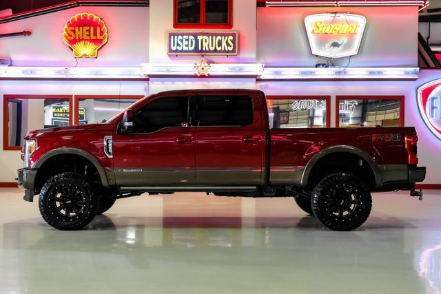 Used 2017 Ford F250 King Ranch w/ King Ranch Ultimate Package AWD/4WD image 13