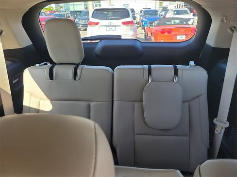 Used 2022 Ford Explorer Limited w/ Equipment Group 301A image 13