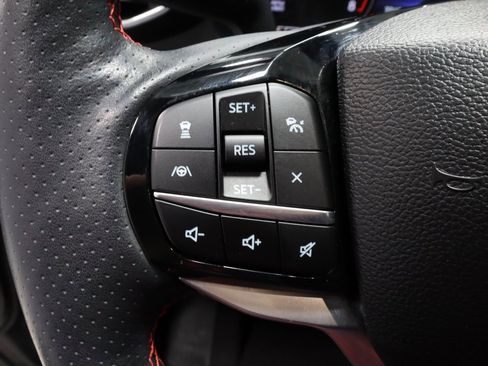 Certified 2024 Ford Explorer ST-Line w/ Class IV Trailer Tow Package image 29