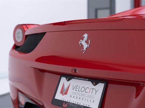 Used 2012 Ferrari 458 Spider RWD image 28