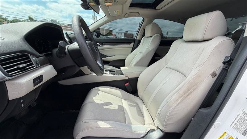 Used 2018 Honda Accord EX image 23