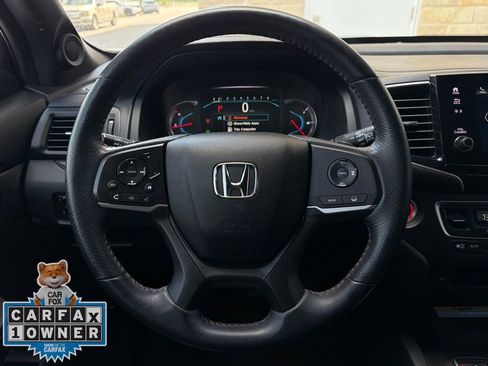 Used 2022 Honda Pilot TrailSport image 11