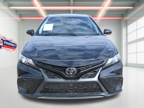 Used 2023 Toyota Camry SE FWD image 6
