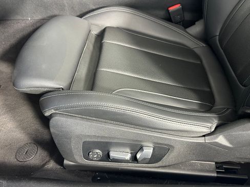 Certified 2023 BMW 430i Coupe w/ M Sport Package image 11