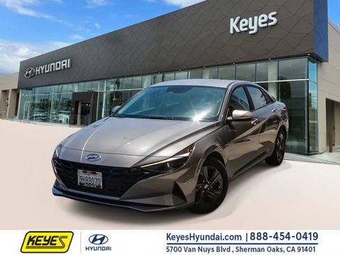 Used 2023 Hyundai Elantra SEL FWD image 1