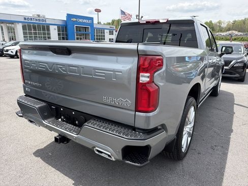 Used 2026 Chevrolet Silverado 1500 High Country AWD/4WD image 7