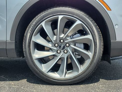 Certified 2023 Lincoln Nautilus Reserve w/ Equipment Group 202A AWD/4WD image 9