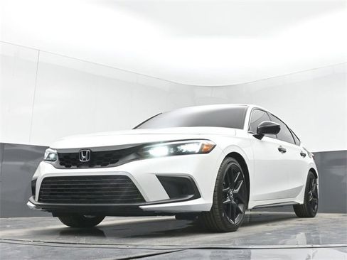 Used 2023 Honda Civic Sport image 38