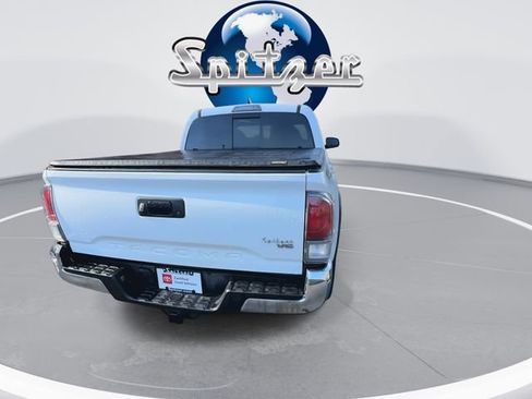 Used 2023 Toyota Tacoma TRD Off-Road image 9