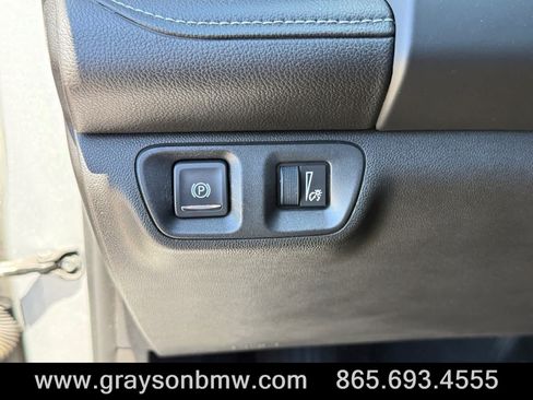 Used 2019 GMC Acadia SLT FWD image 30