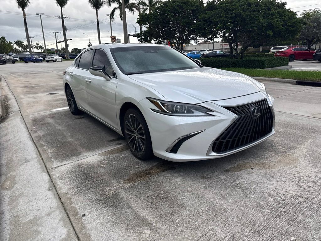 Used 2025 Lexus ES 350 w/ Premium Package FWD image 5
