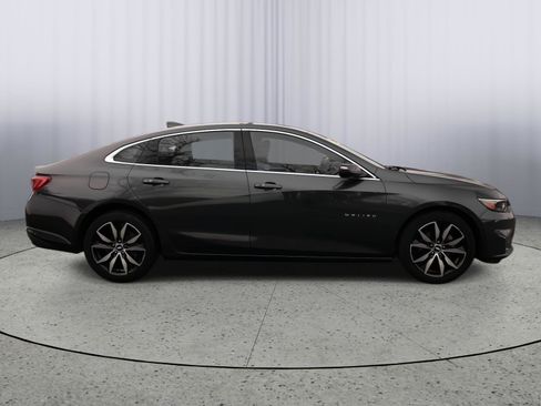 Used 2017 Chevrolet Malibu LT w/ Driver Confidence Package image 25