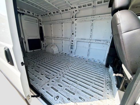 Used 2023 RAM ProMaster 2500 FWD image 22