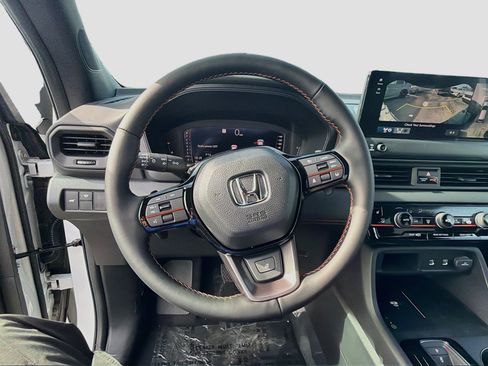 New 2026 Honda Pilot TrailSport image 10