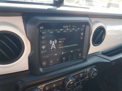 Used 2021 Jeep Wrangler Unlimited Islander image 20