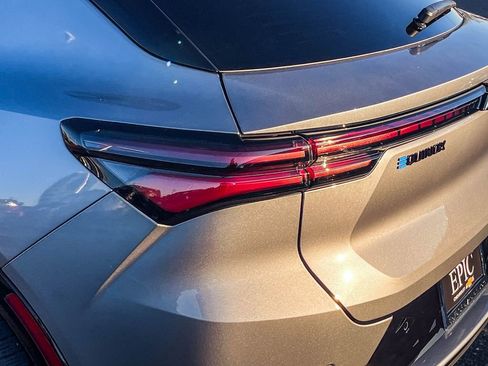 New 2026 Chevrolet Equinox EV RS image 8