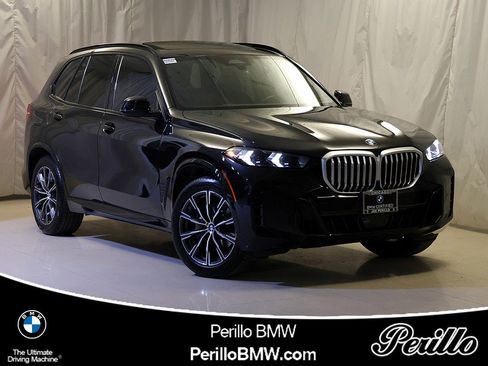Certified 2024 BMW X5 xDrive40i w/ M Sport Package AWD/4WD image 1