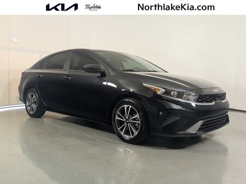 Used 2023 Kia Forte LXS FWD image 1