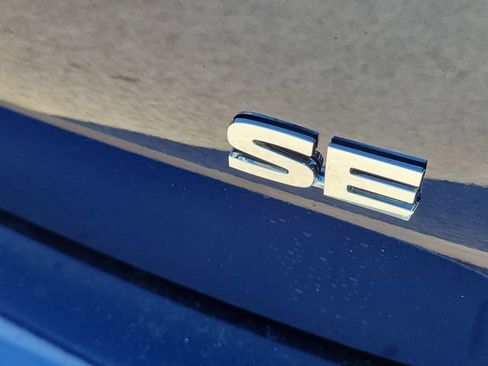 New 2025 Mitsubishi Outlander SE image 7